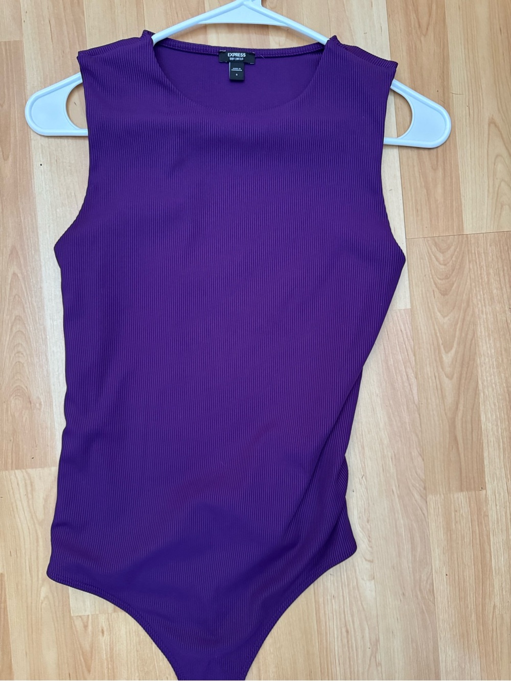 Express Women's Purple Ribbed Sleeveless Bodysuit small